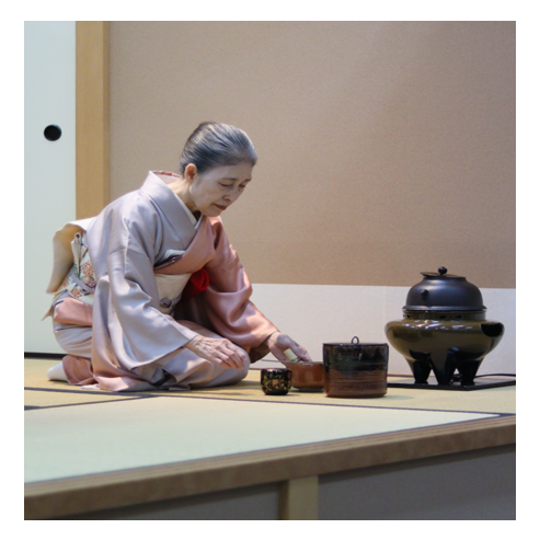 ビジネス日本語専攻で「茶の湯」体験イベント開催